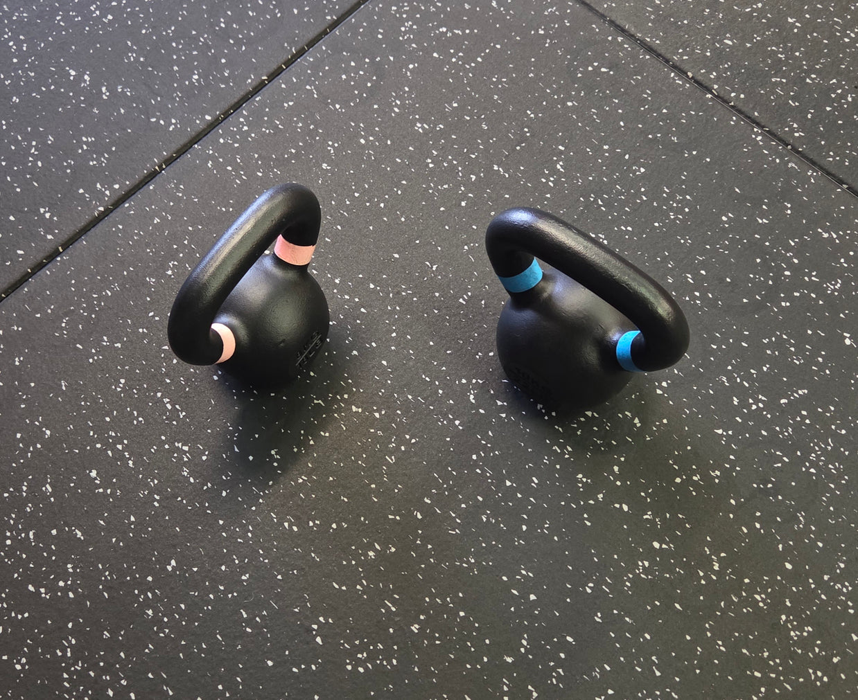 Premium EPDM Rubber Gym Flooring - Grey Fleck 15mm Gym Mats